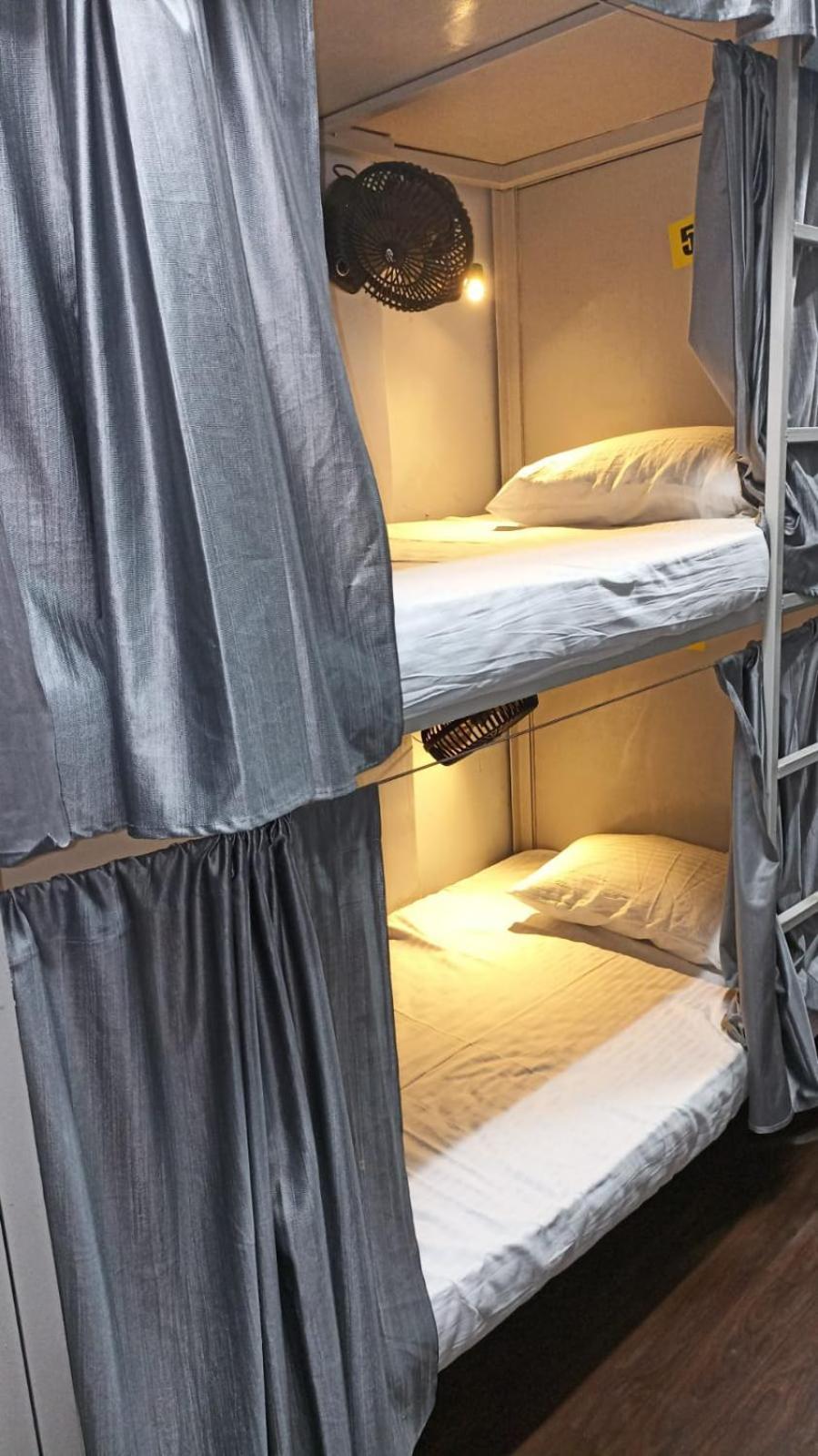 Saffron Dormitory Goregaon East Βομβάη Εξωτερικό φωτογραφία
